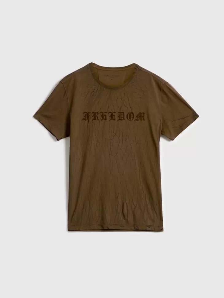 Graphic Tees>John Varvatos CRACKED FREEDOM TEE LTBROWN